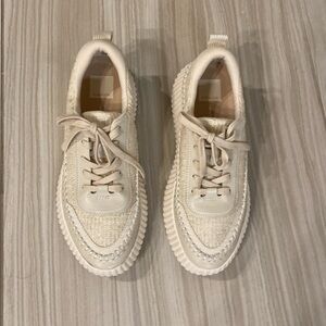 Dolce Vita sneakers